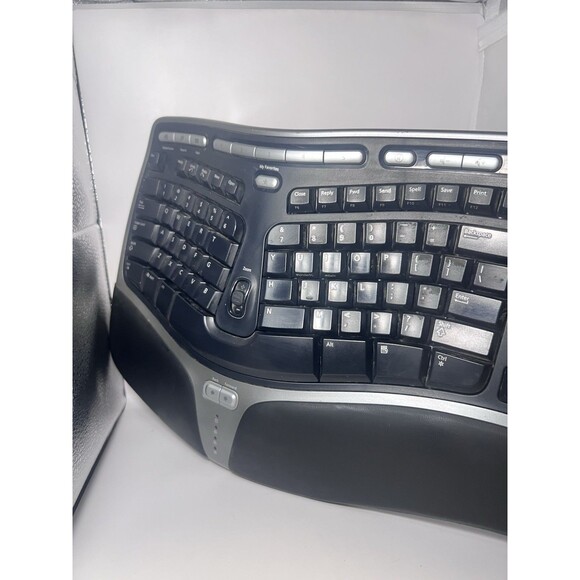 Microsoft Natural Ergonomic USB Wired Black Keyboard 4000 V1.0 KU-0462 Tested - Picture 2 of 5
